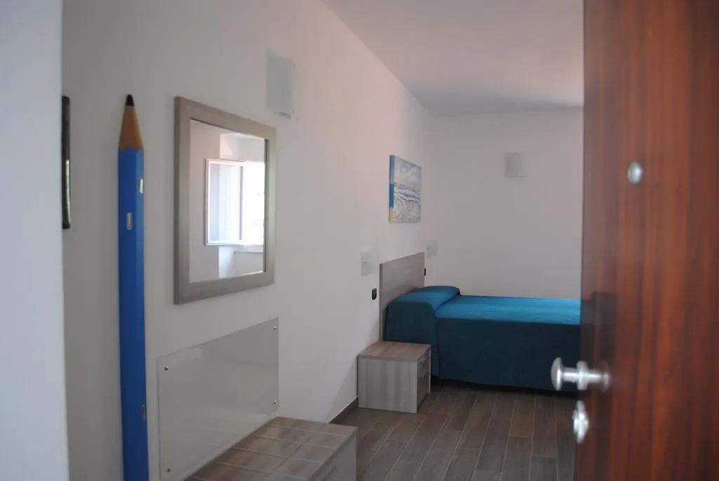 Affittacamere Piazza Castello Manarola 0*,
